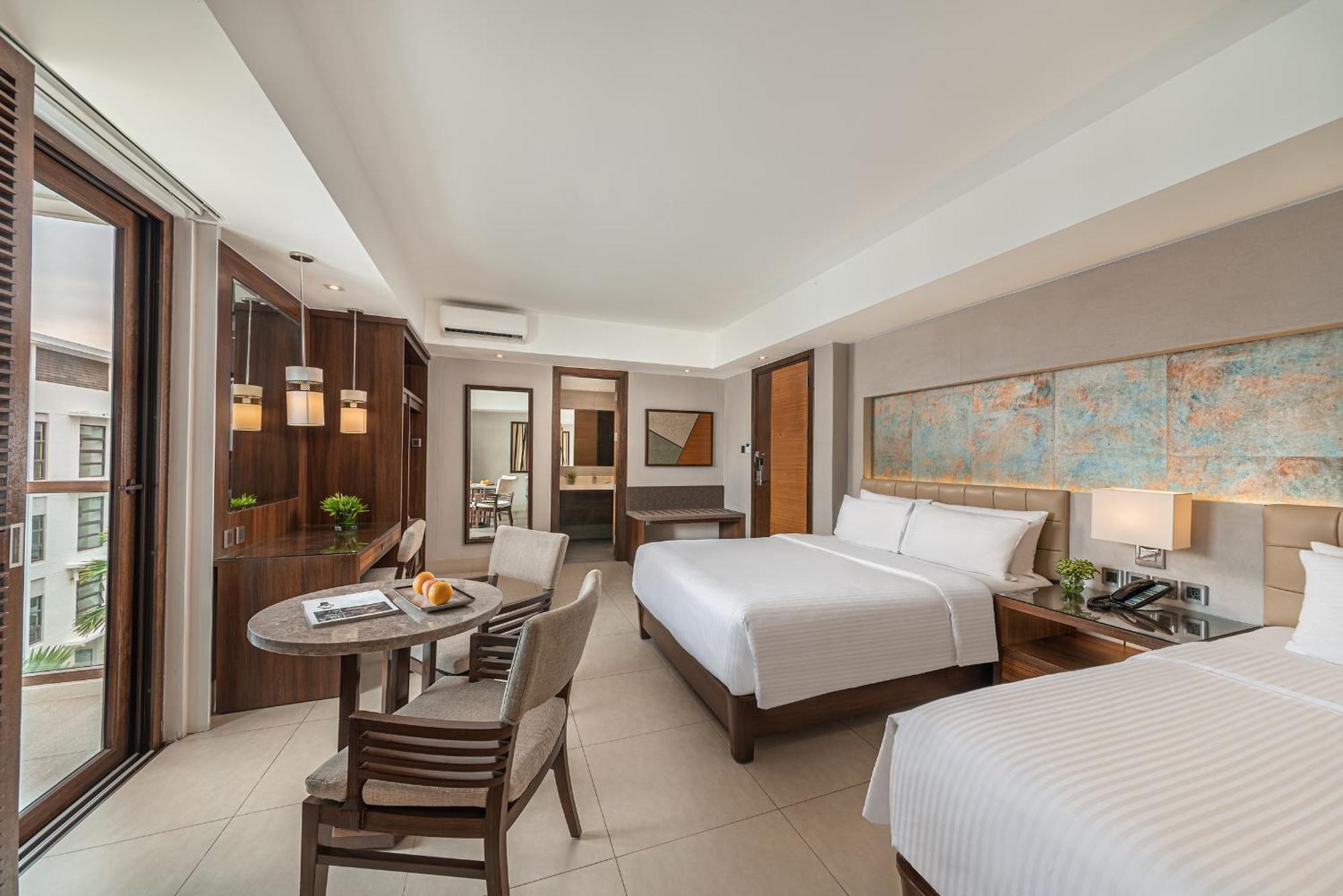 Henann Prime Beach Resort Balabag  Εξωτερικό φωτογραφία Deluxe Family Room