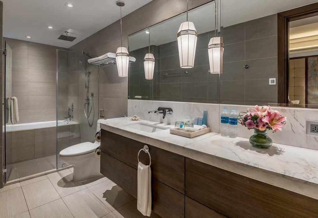 Henann Prime Beach Resort Balabag  Εξωτερικό φωτογραφία Bathroom